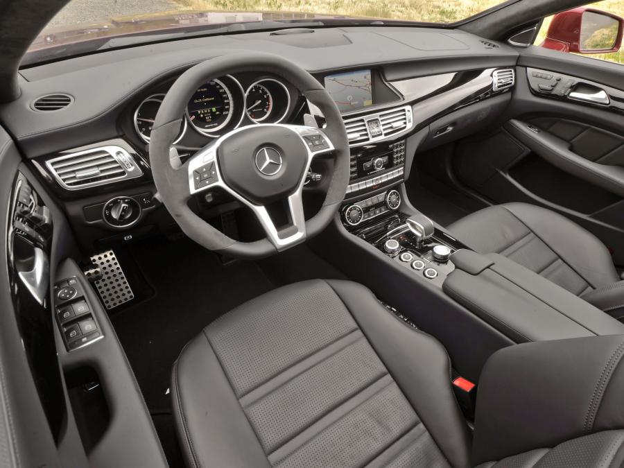  Mercedes-Benz CLS63 AMG 2010 года  (US) (фото 7 из 77)
